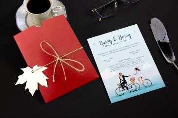 Bisikletli en güzel düğün davetiye modeli